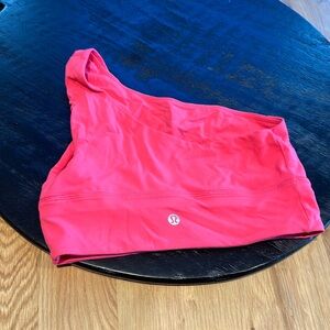 Align one shoulder bra